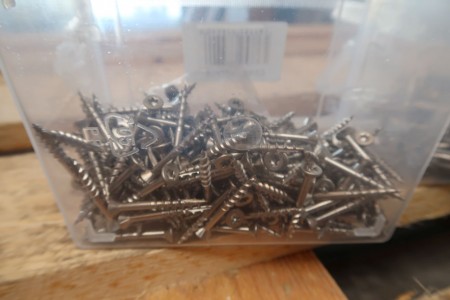 500 pcs. stainless screws