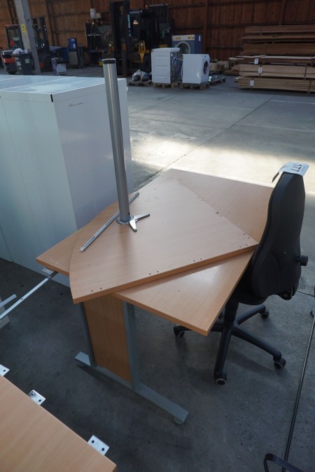 Desk incl. Office chair