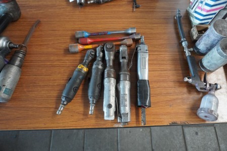 5 pieces. air tools