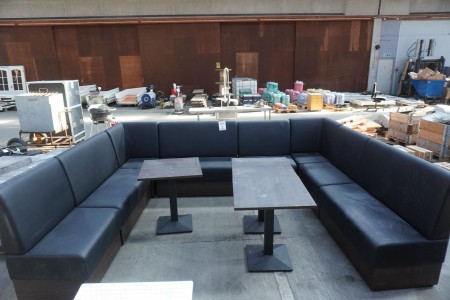 Lounge set with 4 tables
