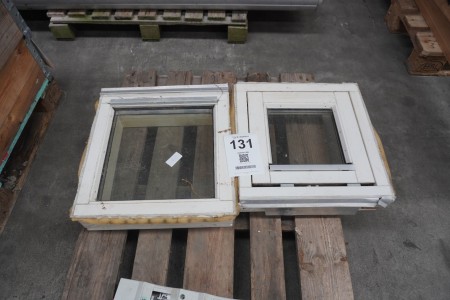 2 pcs. wooden windows