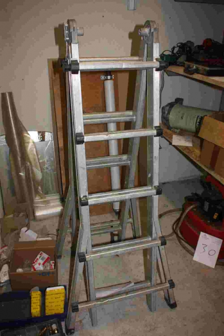 Aluminum extension ladder, combination