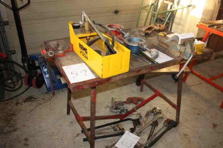 Worktable, approx. 120 x 75 cm + vice + clamp with chain, Ridgid