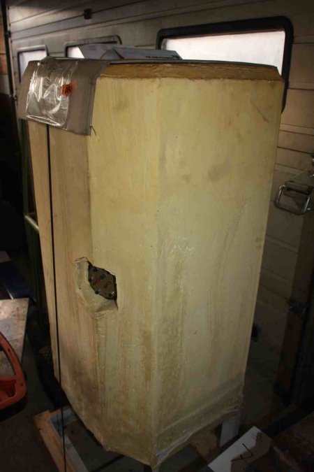 Insulated water tank for solar installations, Nilan, unused