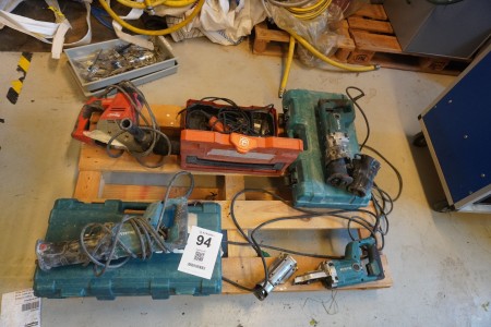 Palle med diverse elværktøj 