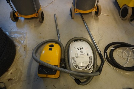 2 pcs. vacuum cleaners, Brand: Miele & Siemens