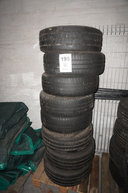 8 pcs. tires with rims
