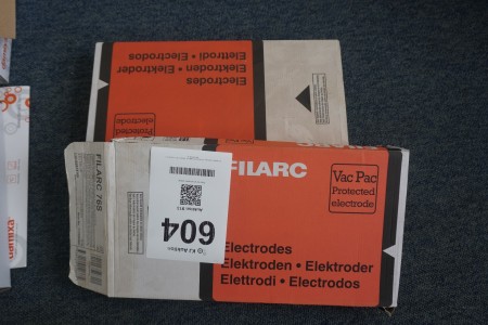 2 packs of welding electrodes, Brand: Filarc, Model: 76S