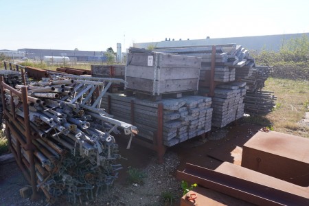 Large batch of kwick scaffolding