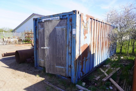 20 foot container with contents