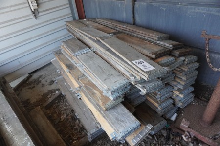 Large batch of pallet frames