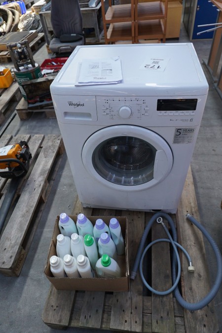 Vaskemaskine, mærke: Whirlpool + Vaskemiddel
