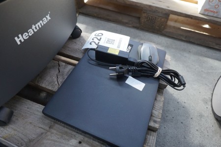 Laptop, brand: Acer incl. Power supply and mouse + Network amplifier, brand: D-Link