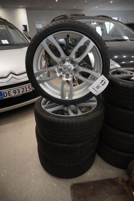 4 pcs. summer tires with alloy wheels