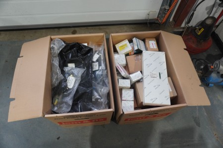 2 moving boxes containing various spare parts for Jaguar