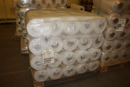 ½ pallet shrink, 1000 micron clear PE. 2 pallets = qty. 1600. Dimensions: Length: 1550mm, bottom: 860/315mm