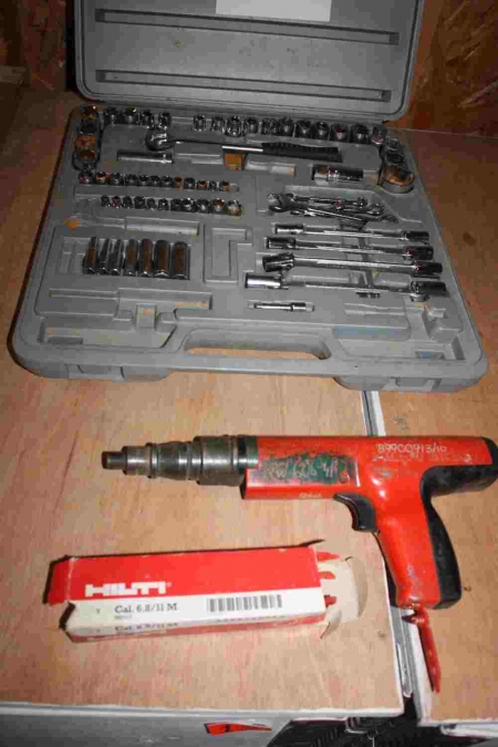 Socket Set, not complete + nail gun Hilti DX350