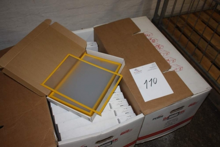 2 boxes with plastic pockets in the frame for frame, 11 boxes of 10 pieces. + Stand, 6 pcs. QuickLoad holders for plastic pockets