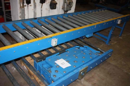 The drive roller conveyor, roller width approx. 63 cm, length approx. 3.7 meters + roller conveyor, width approx. 88 cm + length approx. 1.9 meters + ball table