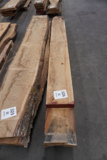 3 pieces. edge-cut oak planks