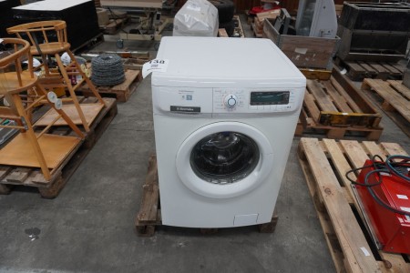 Vaskemaskine, mærke: Electrolux, model: EWF 168540 W