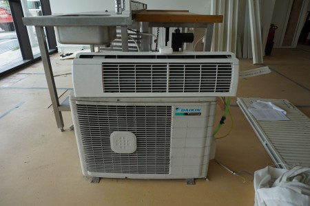 Air Condition, mærke: Daikin, model: RKS35E2V1B