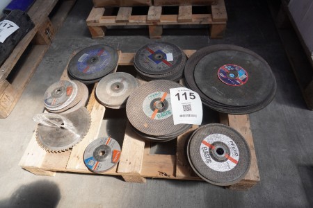Lot of cutting discs for angle grinder