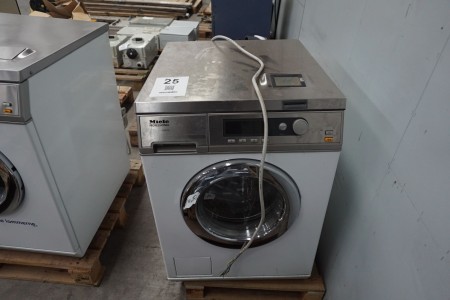 Industrial washing machine, brand: Miele, Model: PW6065 Vario