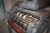 Dybtrykmaskine, Albert & Cie, årgang 1957, SN: 24937. Maskinen består af afvikler + buffer + banespænding/banestyring + 6 trykværker med roterende farvefødning + syningsdel + bufferdel + opvikler. Tilbehør: 20 standere med 170 tromler, reservedele t