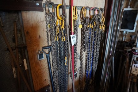 Various lifting chains etc.