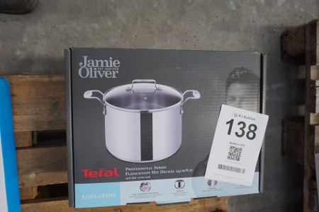 Jamie oliver pot of 6.7 liters