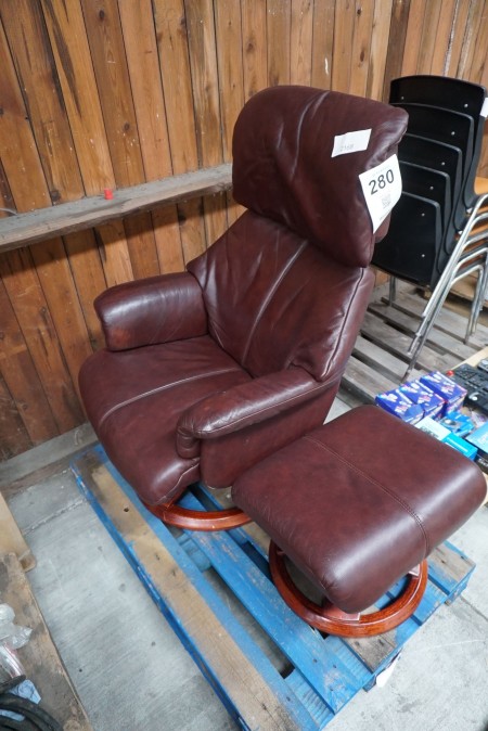 Sessel aus braunem Leder
