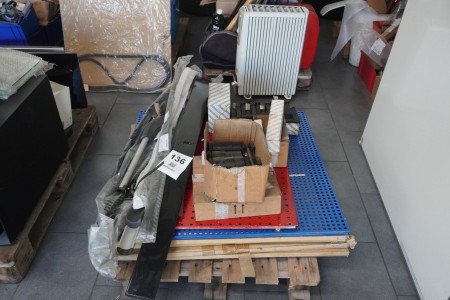 Pallet with various Alfa Romeo/Fiat spare parts and workshop boards
