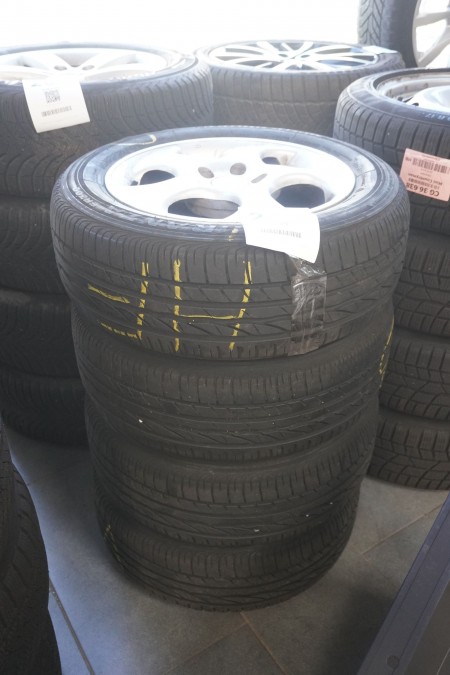 4 Stück. Reifen mit Alufelgen, Marke: Bridgestone