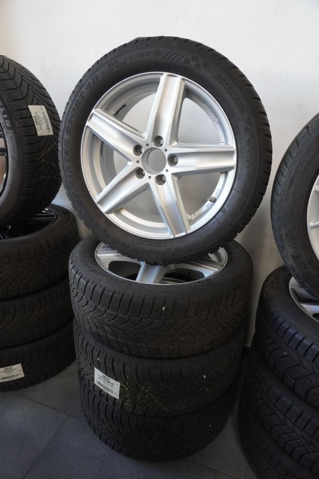 4 pieces. tires with alloy rims, Brand Dunlop