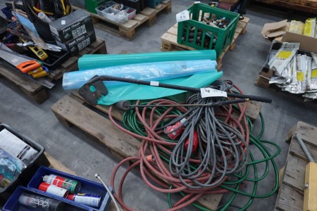 Various cables and hoses, etc.