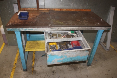 Work bench with drawer, approx. 4500 x 800 mm + steel cabinet