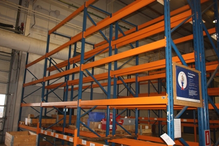 3 section pallet racking, height approx. 5500 mm, width 3000 mm. 28 beams. Truck Protection
