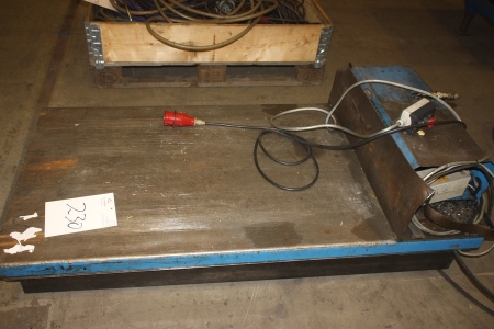 Electro-hydraulic lifting table, Translyft 1000 kg. Approximately 1600 x 800 mm