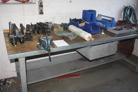 Work Bench, length approx. 2500 x depth approx. 800 mm, with vice + drawer with content