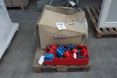 Pallet with various spare parts for power tools, blocks for scaffolding + 3 pcs. Filters for extraction system