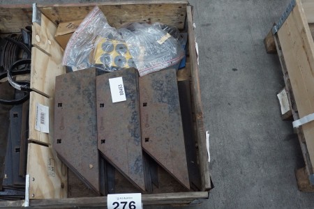 Lot of iron sheets etc.
