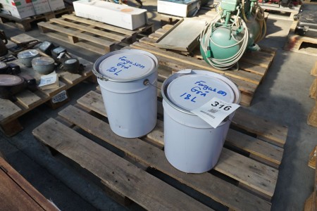 2 buckets of 18 liters Ferguson Gray machine paint