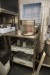 Industriopvaskemaskine inkl. arbejdsbord med vask i rustfri stål + diverse gastrobakker. Mærke: KEN 