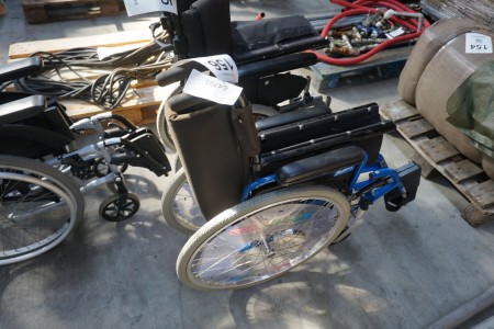 1 piece. wheelchair