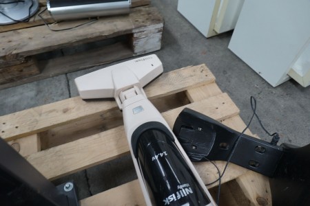 Vacuum cleaner, Brand: Nilfisk, Model: Handy