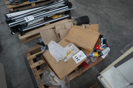 Various spray cans, spare parts, etc.