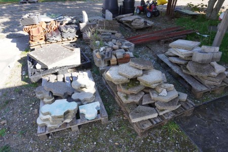 Large lot of assorted tiles, cobblestones, brick tubs