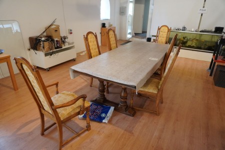 Spisebord inkl. 6 stole 