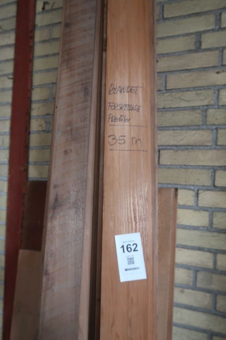 35 meters of mixed cedar boards